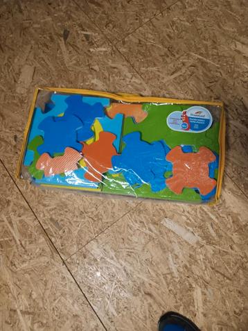Tapis de puzzle avec animaux, Enlèvement, Comme neuf