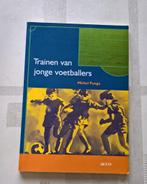 boek: trainen van jonge voetballers, Livres, Livres de sport, Utilisé, Enlèvement ou Envoi, Sport de ballon
