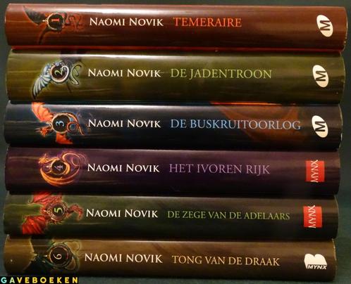 Temeraire - Naomi Novik - De Boekerij - 6x - Hardcover, Boeken, Fantasy, Gelezen, Ophalen of Verzenden