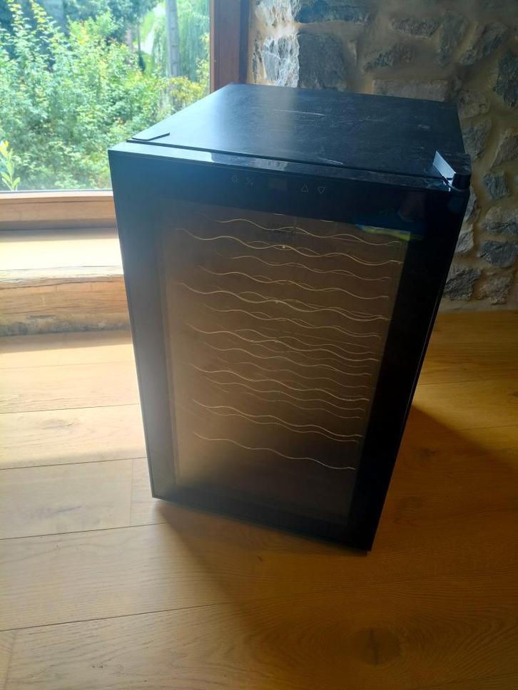 Cave à vin Valberg 24 bouteilles, Verzamelen, Wijnen, Gebruikt, Ophalen