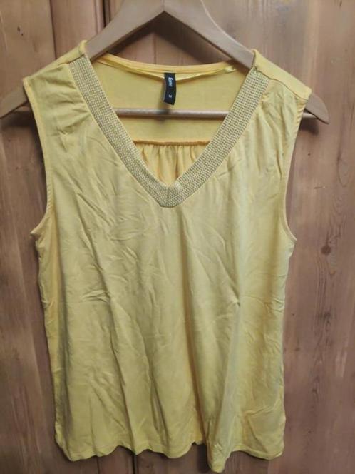 Top Flame M, Kleding | Dames, T-shirts, Zo goed als nieuw, Geel, Ophalen of Verzenden