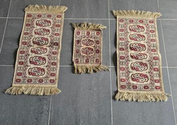 3 tapijtjes beschikbaar voor biedingen