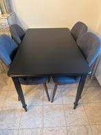 Table IKEA noir mat 130x80cm robuste en excellent état, Huis en Inrichting, Tafels | Eettafels, Ophalen, Zo goed als nieuw, Metaal