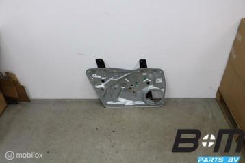 Raammechaniek linksvoor VW Tiguan 5N 5N0837461 beschikbaar voor biedingen