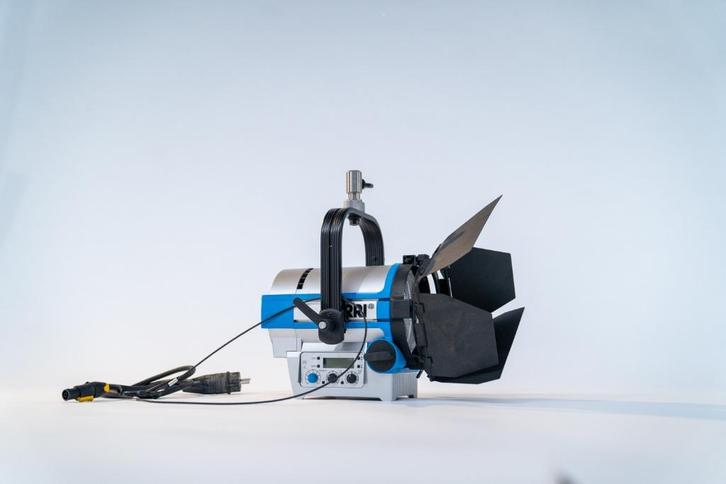 Arri 5L-C, Audio, Tv en Foto, Foto | Flitsers, Zo goed als nieuw, Overige merken, Kantelbaar, Ophalen