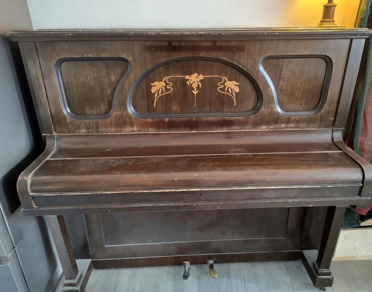 Gratis muurpiano, Musique & Instruments, Pianos, Utilisé, Piano, Brun, Enlèvement