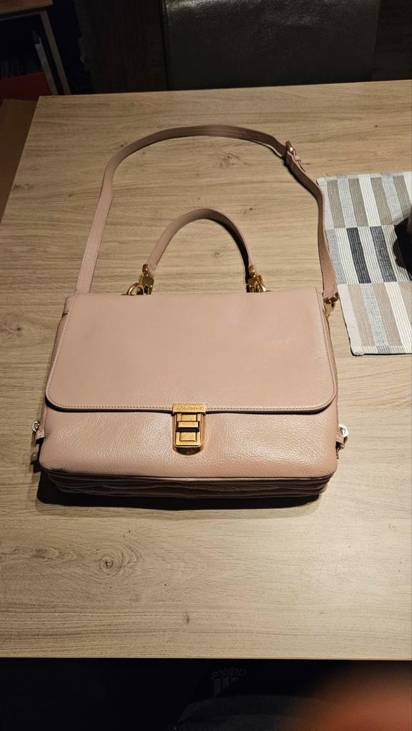 Handtas COCCINELLE  Beige Zgoede staat, Handtassen en Accessoires, Tassen | Damestassen, Zo goed als nieuw, Handtas, Beige, Ophalen of Verzenden