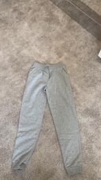 Grijs trainingsbroek, Kleding | Heren, Sportkleding, Ophalen, Overige maten, Zo goed als nieuw, Grijs