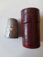 Mooie zilveren art nouveau vingerhoed., Antiek en Kunst, Ophalen of Verzenden, Zilver