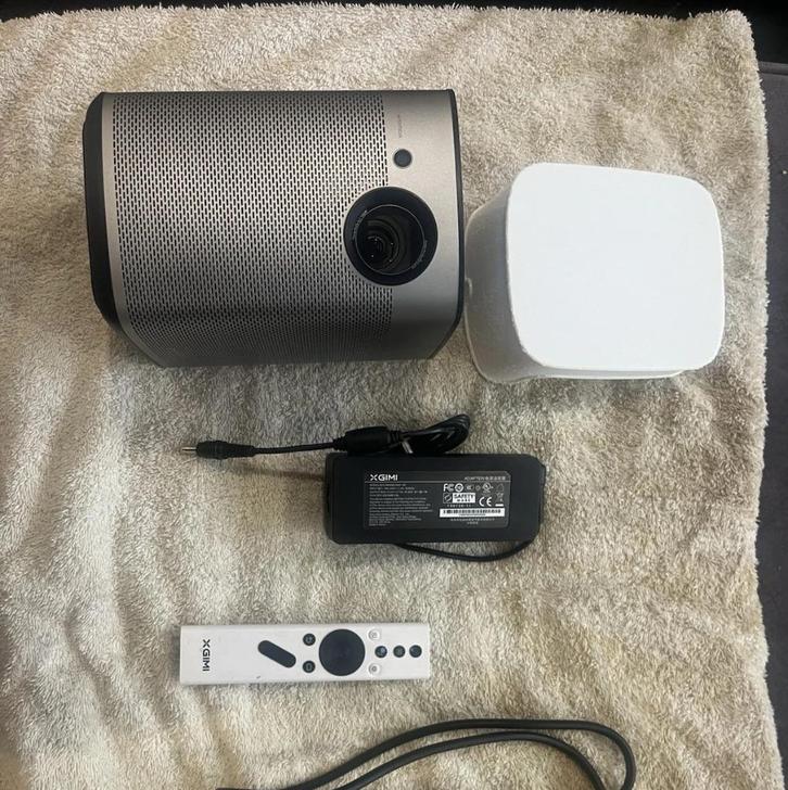 Xgimi halo 1080p portable projector, Audio, Tv en Foto, Beamers, Gebruikt, Ophalen of Verzenden