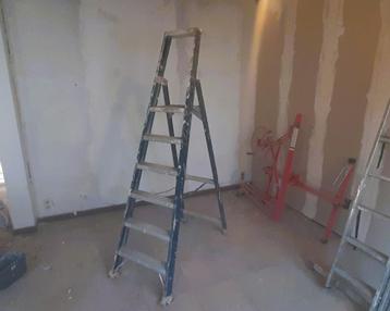 Wienese trapladder 1x6 treden beschikbaar voor biedingen