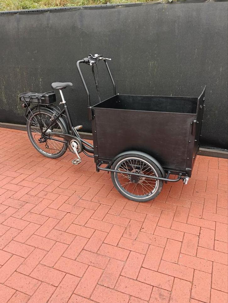 Elektrischebakfiets voor de hond nieuwebatterij jaargarantie, Fietsen en Brommers, Fietsen | Bakfietsen, Zo goed als nieuw, Elektrisch