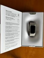 Fitbit Charge 5 – Wit/Softgoud – goede staat (met krasje), Gebruikt, Wit, Ophalen of Verzenden, Fitbit
