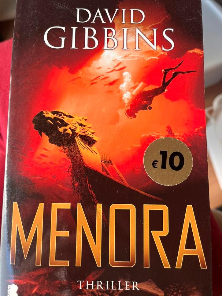 David Gibbins - Menora, Boeken, Thrillers, Zo goed als nieuw, Ophalen of Verzenden