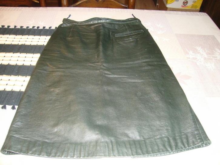 Zwarte lederen rok maat 40. zeer goede staat, Kleding | Dames, Rokken, Zo goed als nieuw, Maat 38/40 (M), Zwart, Ophalen of Verzenden