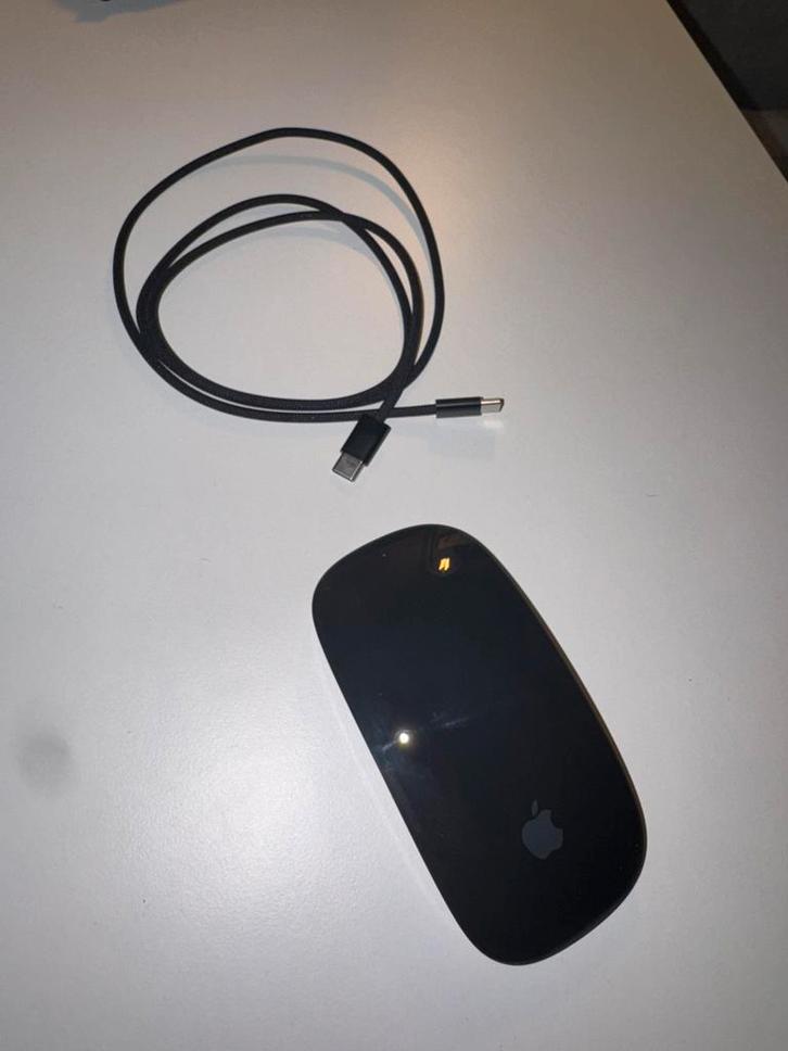 Apple Magic Mouse (2024) - Zwart, Computers en Software, Muizen, Zo goed als nieuw, Muis, Draadloos, Ophalen