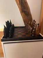 Groot Afrikaans houten schaakbord, Ophalen