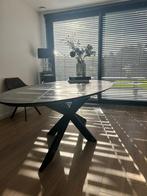 Deens ovale eiken eettafel, Huis en Inrichting, Tafels | Eettafels, Ophalen, Zo goed als nieuw