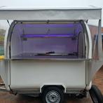 Foodtruck/foodtrailer met zeilen, Ophalen