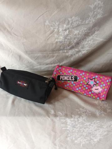Trousse plumier bon état lot de 2 pour 2,50€, Enlèvement, Comme neuf