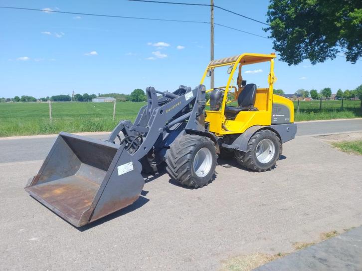 Prachtige Eurotrac W 13 Speciale prijs, Zakelijke goederen, Machines en Bouw | Kranen en Graafmachines, Ophalen
