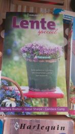 Harlequin lente-zomer-winter specials (3 verhalen), Ophalen of Verzenden, Gelezen