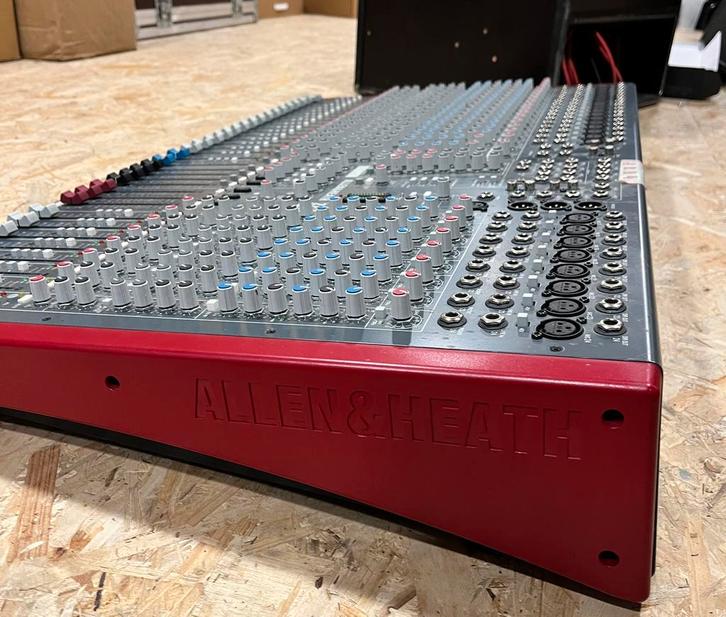 Allen en Heath ZED 428 - Analoge console, Muziek en Instrumenten, Mengpanelen, Zo goed als nieuw, Ophalen