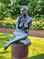 Duriez Irénée zittend naakt op zuil ouder mooi werk in brons, Antiek en Kunst, Ophalen of Verzenden