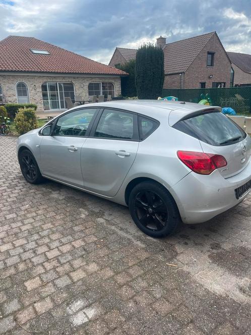 Opel astra 1.7 diesel 2011 €5 gekeurd voor verkoop, Auto's, Opel, Particulier, Astra, ABS, Airbags, Airconditioning, Boordcomputer