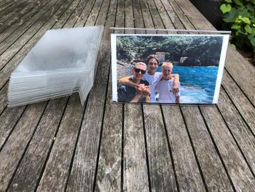 16 plexi design fotokaders beschikbaar voor biedingen