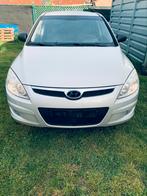 Hyundai i30 benzine 2008, Voorwielaandrijving, Zwart, 4 cilinders, Leder en Stof