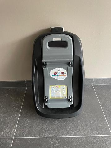 Isofox Maxi Cosi voor Pebble en Pearl beschikbaar voor biedingen