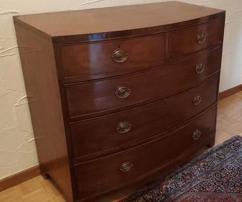 Engelse bowfront commode, Antiek en Kunst, Antiek | Meubels | Kasten, Ophalen