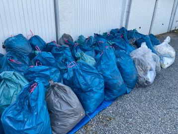 55 sacs blue des vetements, homme femme beschikbaar voor biedingen