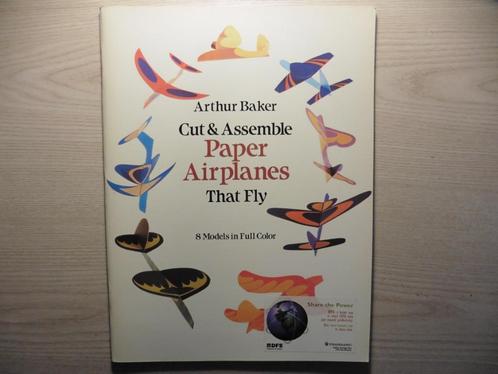Boek ‘Cut & Assemble Paper Airplanes That Fly’., Boeken, Hobby en Vrije tijd, Zo goed als nieuw, Geschikt voor kinderen, Ophalen of Verzenden