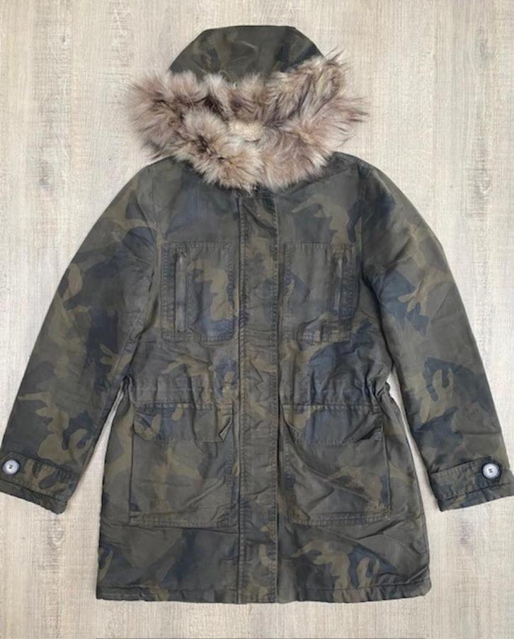 ESSENTIEL ANTWERP Winterparka met legerprint maat 36, Kleding | Dames, Jassen | Winter, Gedragen, Maat 36 (S), Groen, Ophalen of Verzenden