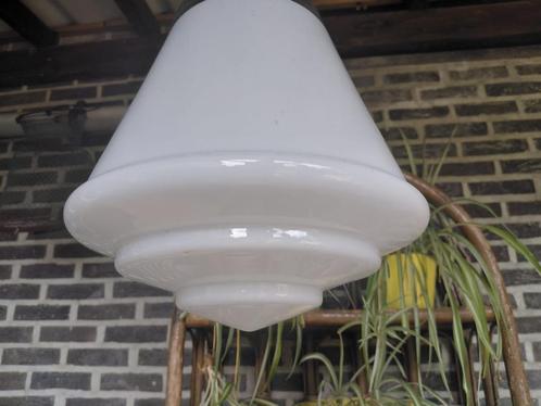 Vintage hanglamp retro Art Deco in opaal glas melkglas, Antiek en Kunst, Curiosa en Brocante, Ophalen of Verzenden