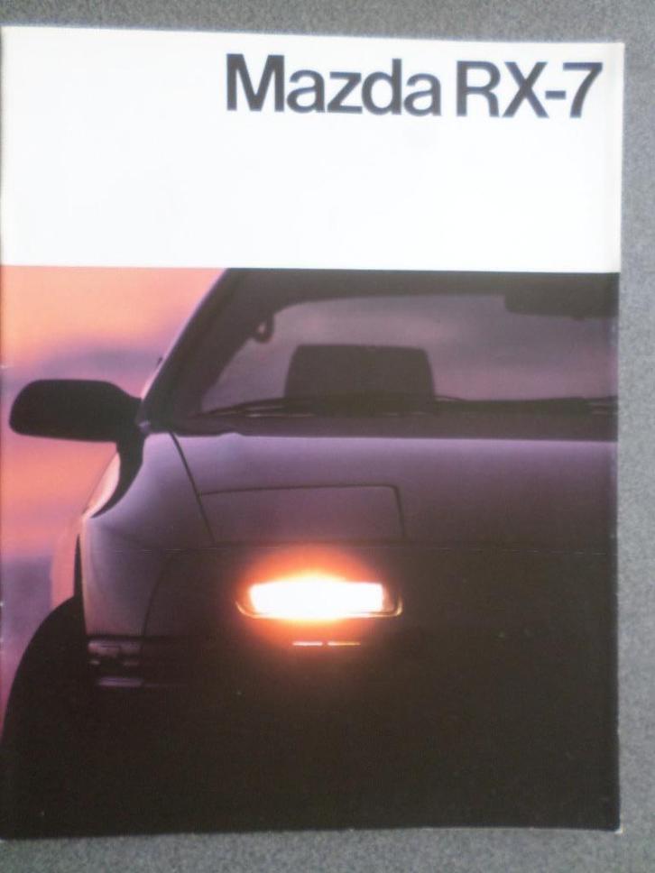 Mazda RX-7 01-1986 brochure - FRANS, Boeken, Auto's | Folders en Tijdschriften, Mazda, Ophalen of Verzenden