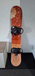 Snowboard 155cm met nieuwe bindingen en zak, Sport en Fitness, Snowboarden, Ophalen, Zo goed als nieuw, Bindingen