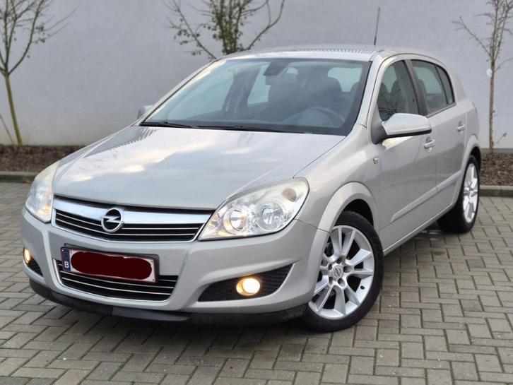 A Vendre  Opel Astra H avec Demande D'immatriculation Ok, Auto's, Opel, Particulier, Astra, Isofix, Benzine, Euro 5, Berline, 5 deurs