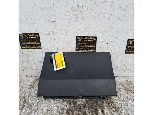 Dashboardkastje van een Toyota Yaris, Auto-onderdelen, Dashboard en Schakelaars, Toyota, Gebruikt, 3 maanden garantie, Ophalen of Verzenden