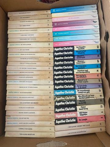 Agatha Christie collectie (92 boeken) beschikbaar voor biedingen