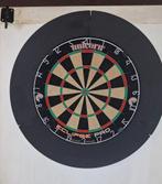 Wedstrijd Darts ...bescherm rand rond.  plus 6 setten pijlen, Ophalen of Verzenden, Zo goed als nieuw, Pijlen