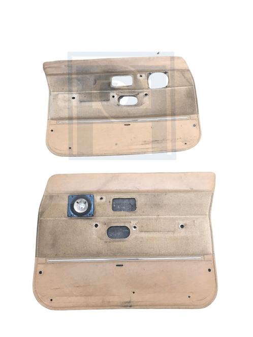 Bekleding Portier paneel 4deurs Beige SET LV + RV Volvo 240,, Auto-onderdelen, Interieur en Bekleding, Nieuw, Ophalen of Verzenden