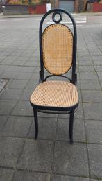 5 vintage Thonet stoelen n17 in hout met webbing rug en zit, Huis en Inrichting, Stoelen, Vijf, Zes of meer stoelen, Zo goed als nieuw