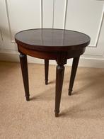 Élégante table d’appoint, Ophalen