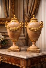 Antiek marmeren cassolettes met verguld bronzen ornamenten, Ophalen