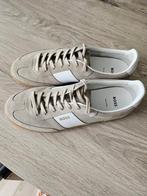 HUGO BOSS_TENN  MAAT 42 MEDIUM BEIGE, Kleding | Heren, Schoenen, Ophalen of Verzenden, Nieuw