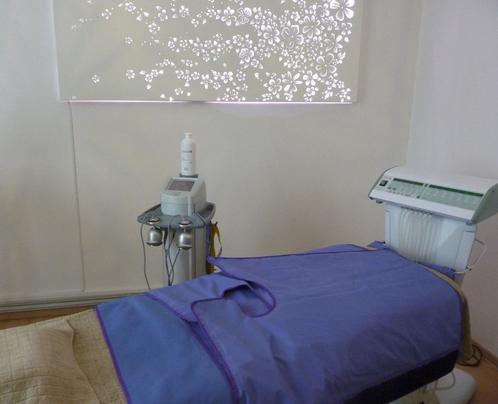 1 machine LIPOCAVITATION + 1 machine PRESSOTHERAPIE, Zakelijke goederen, Overige Zakelijke goederen, Ophalen