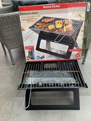 barbecue, tafelmodel, inklapbaar, als nieuw ! beschikbaar voor biedingen